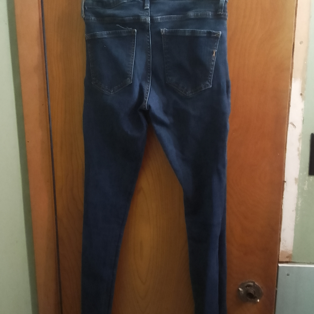 Women's Blue Jeans‎